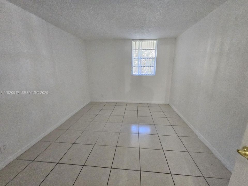 For Rent: $1,699 (1 beds, 1 baths, 598 Square Feet)