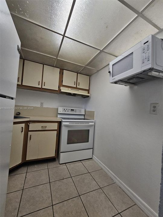 For Rent: $1,699 (1 beds, 1 baths, 598 Square Feet)