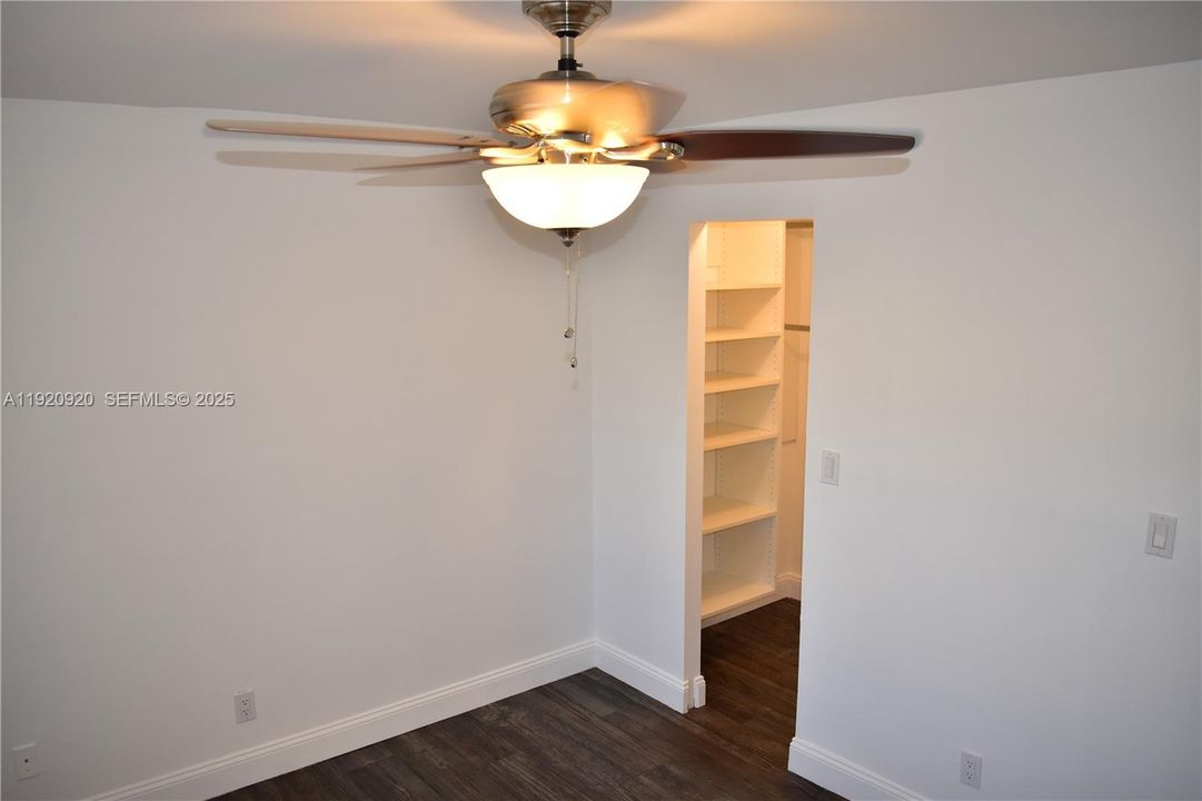 For Sale: $128,000 (2 beds, 2 baths, 850 Square Feet)