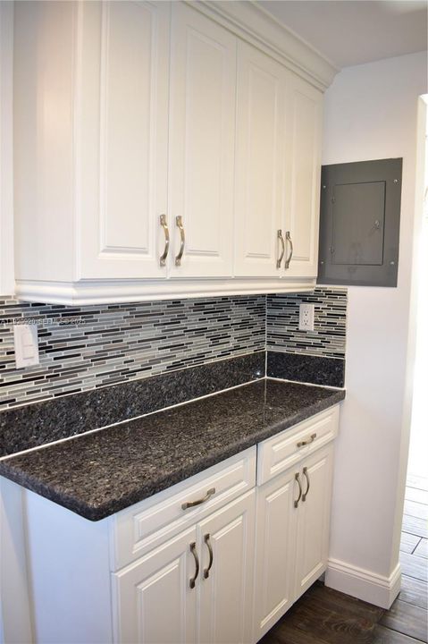 For Sale: $128,000 (2 beds, 2 baths, 850 Square Feet)