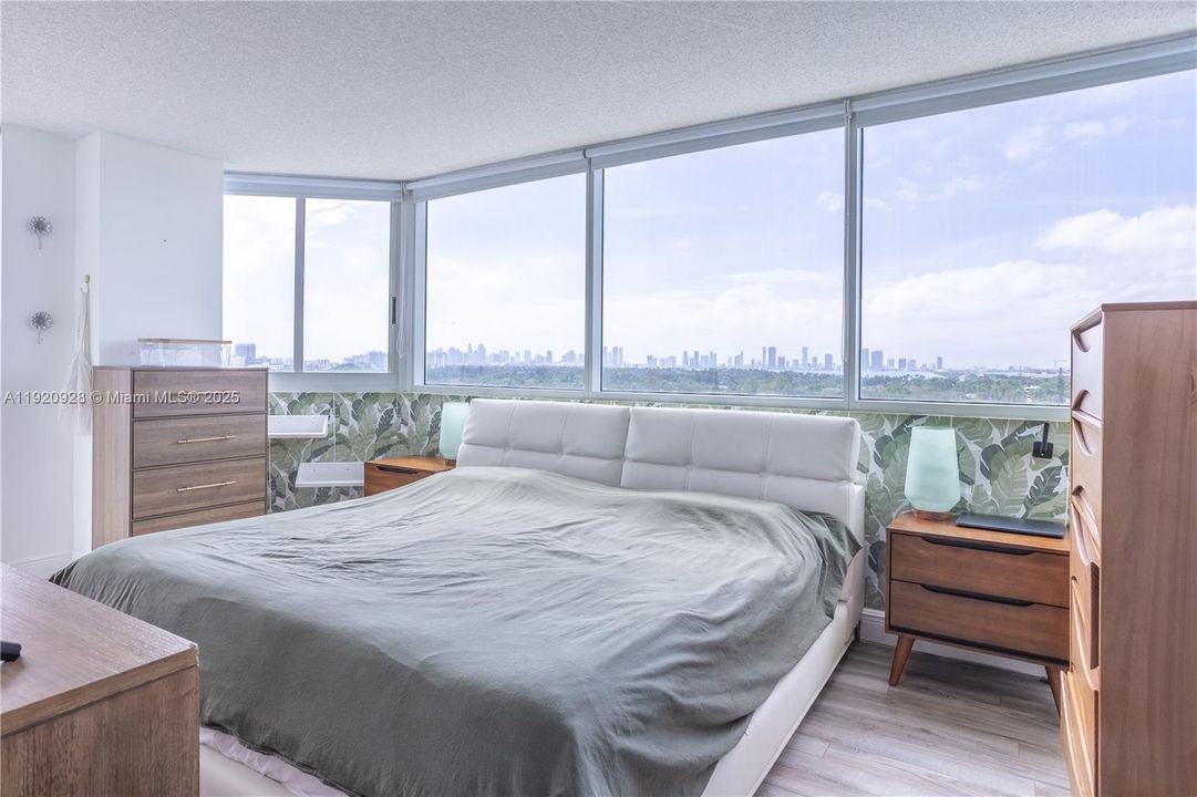 For Rent: $4,500 (2 beds, 2 baths, 1200 Square Feet)