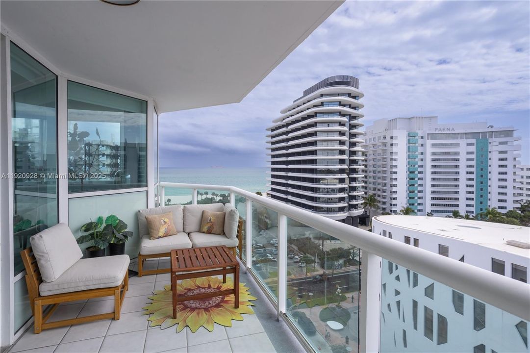 For Rent: $4,500 (2 beds, 2 baths, 1200 Square Feet)