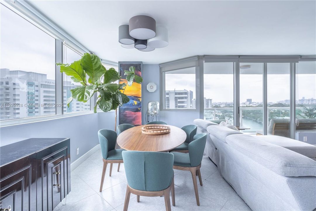 For Rent: $4,500 (2 beds, 2 baths, 1200 Square Feet)