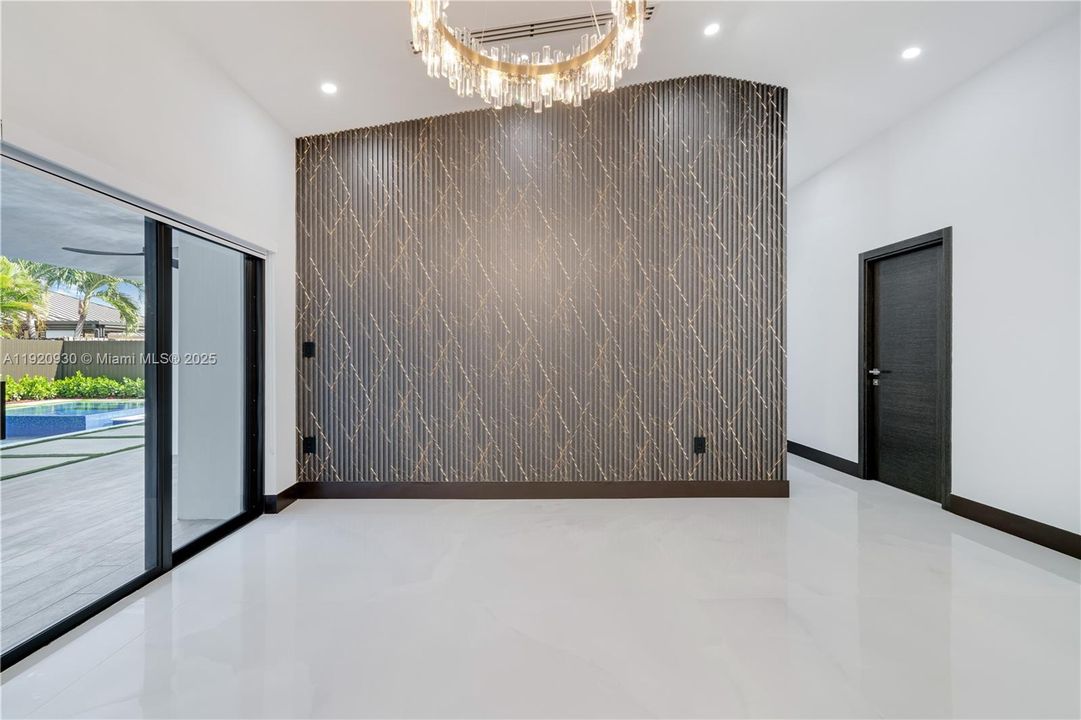 待售: $1,250,000 (4 贝兹, 6 浴室, 2504 平方英尺)