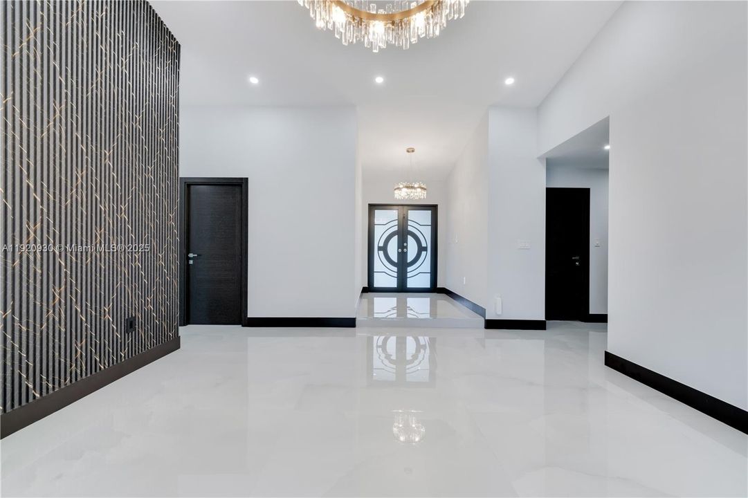 待售: $1,250,000 (4 贝兹, 6 浴室, 2504 平方英尺)