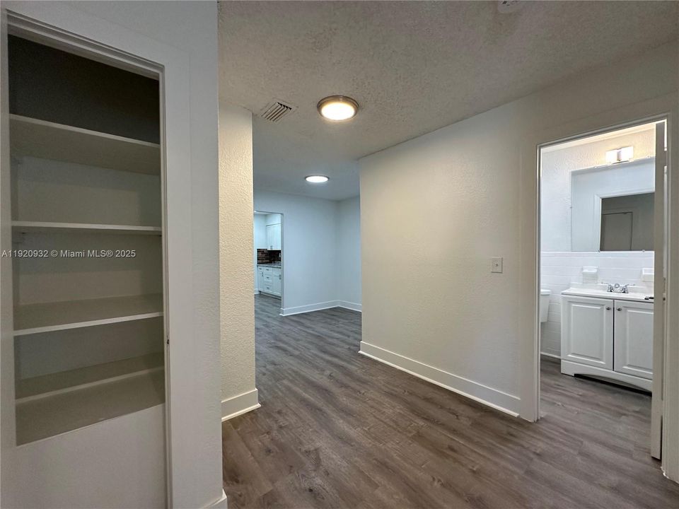 Active With Contract: $2,395 (2 beds, 2 baths, 0 Square Feet)