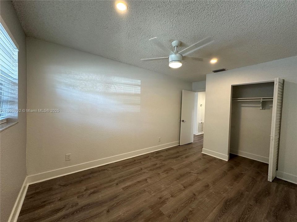 Active With Contract: $2,395 (2 beds, 2 baths, 0 Square Feet)