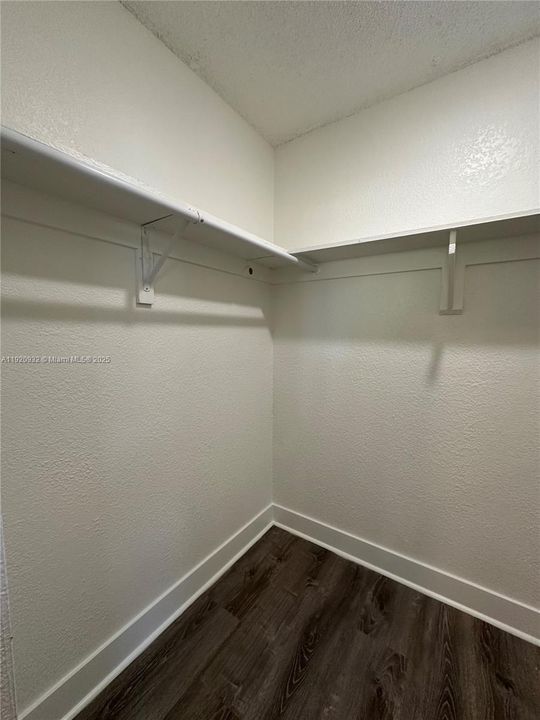 Active With Contract: $2,395 (2 beds, 2 baths, 0 Square Feet)