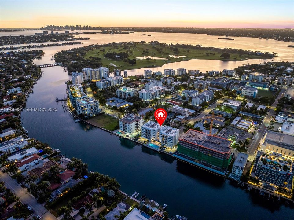 En Venta: $464,900 (1 camas, 1 baños, 1080 Pies cuadrados)