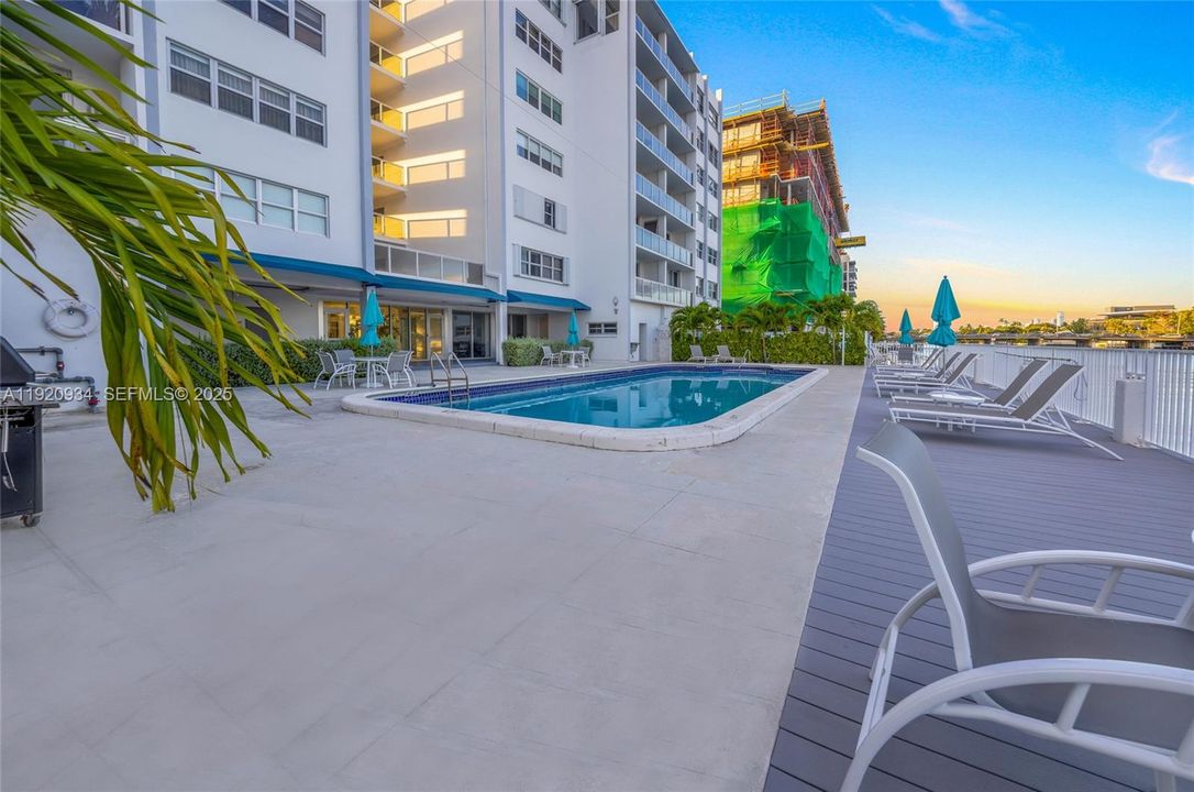 En Venta: $464,900 (1 camas, 1 baños, 1080 Pies cuadrados)