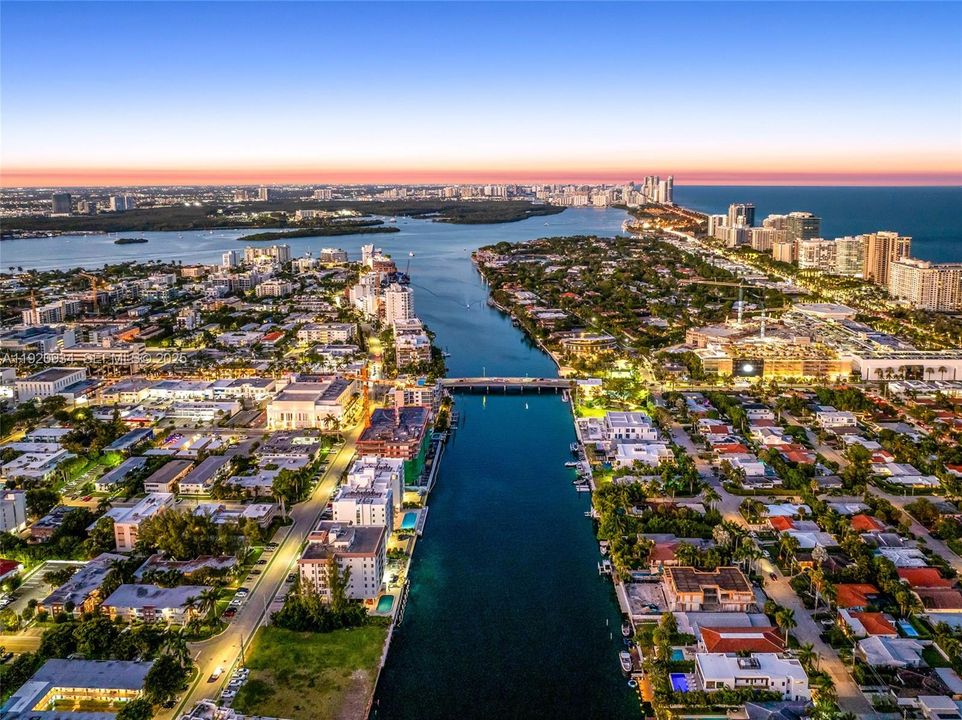 En Venta: $464,900 (1 camas, 1 baños, 1080 Pies cuadrados)