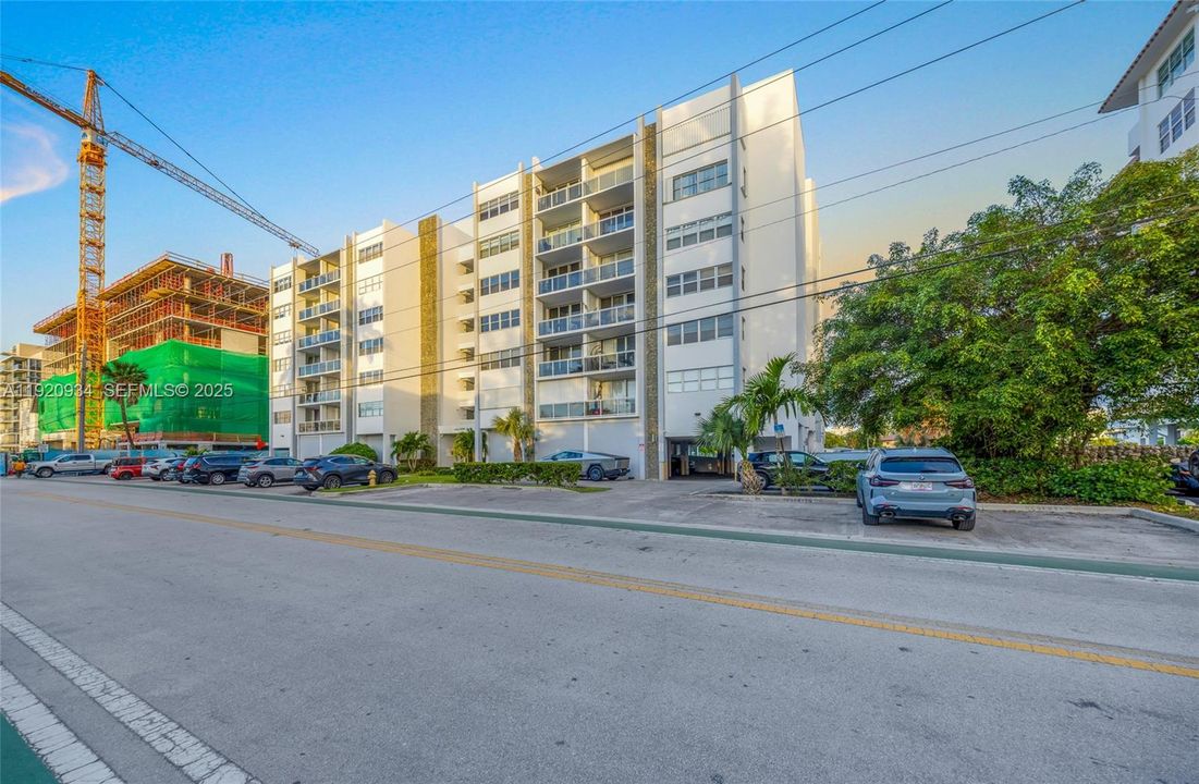 En Venta: $464,900 (1 camas, 1 baños, 1080 Pies cuadrados)