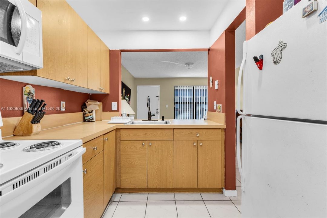 En Venta: $315,000 (2 camas, 2 baños, 750 Pies cuadrados)