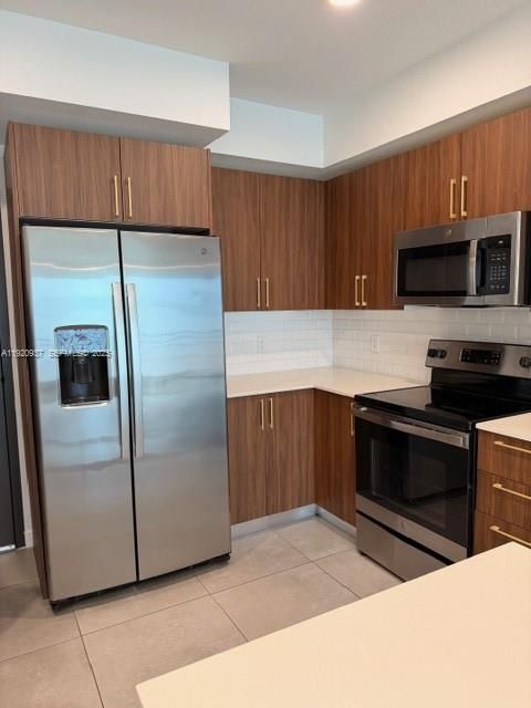 Active With Contract: $2,635 (1 beds, 1 baths, 0 Square Feet)