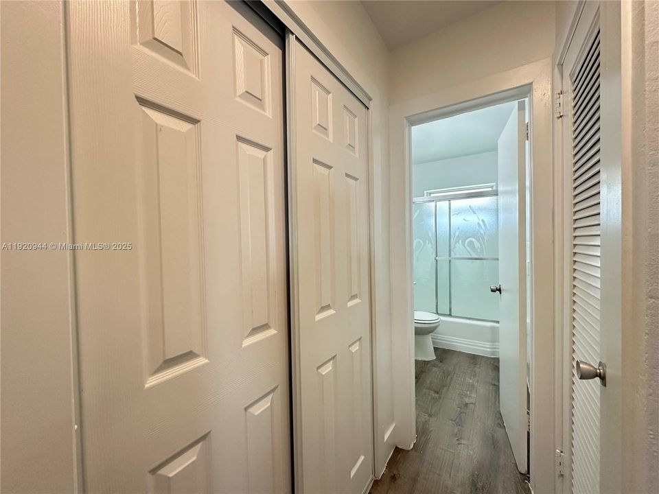 合同活跃: $1,625 (1 贝兹, 1 浴室, 0 平方英尺)