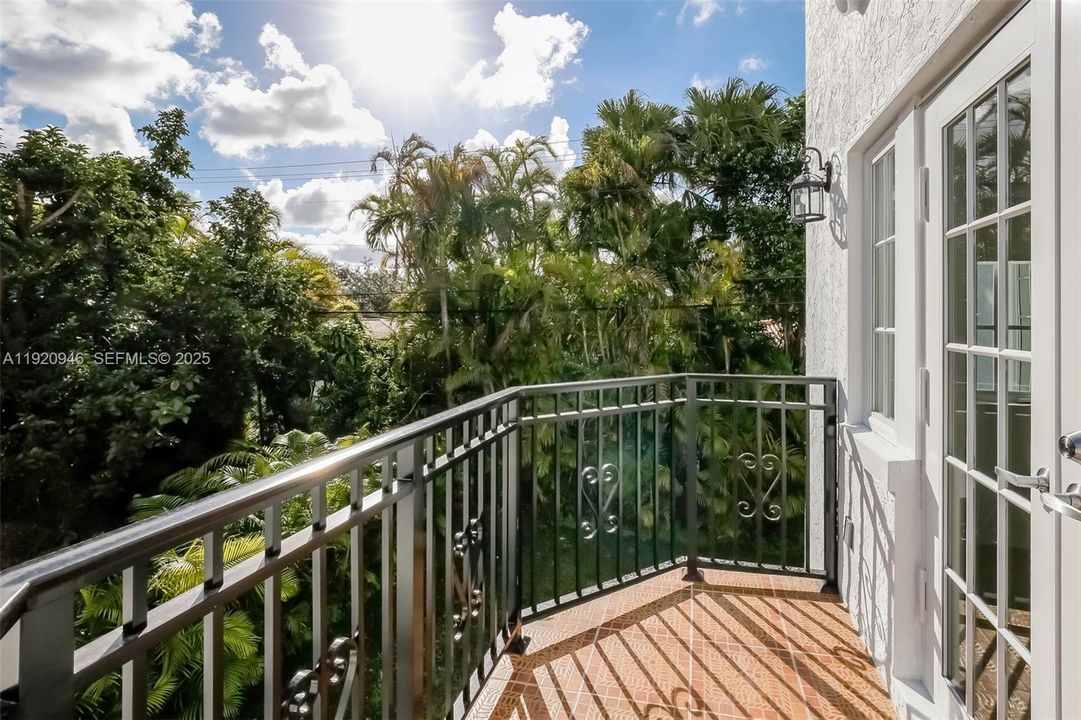 For Rent: $7,500 (4 beds, 4 baths, 2104 Square Feet)