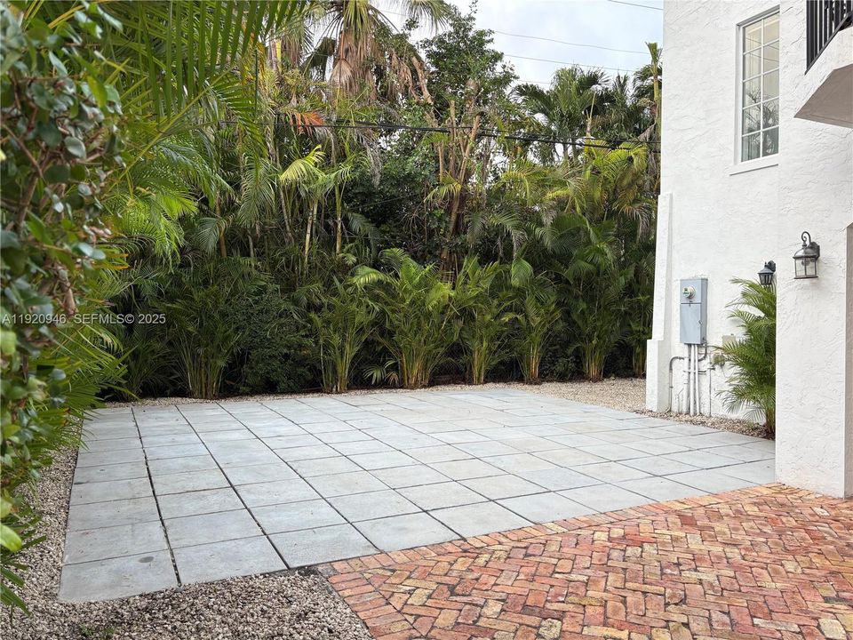 For Rent: $7,500 (4 beds, 4 baths, 2104 Square Feet)