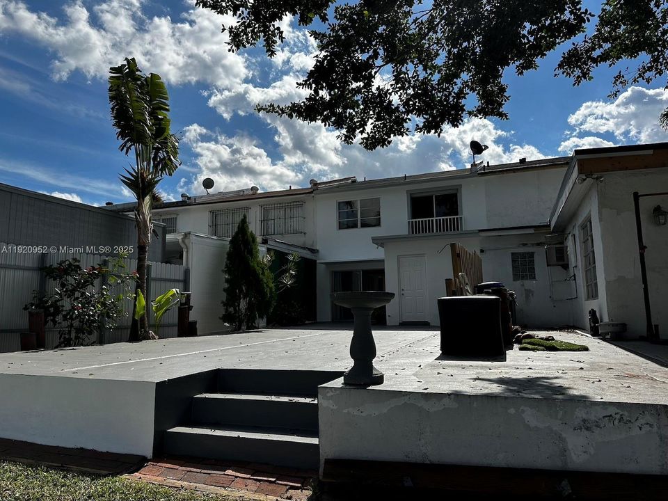 For Sale: $440,000 (3 beds, 2 baths, 1428 Square Feet)