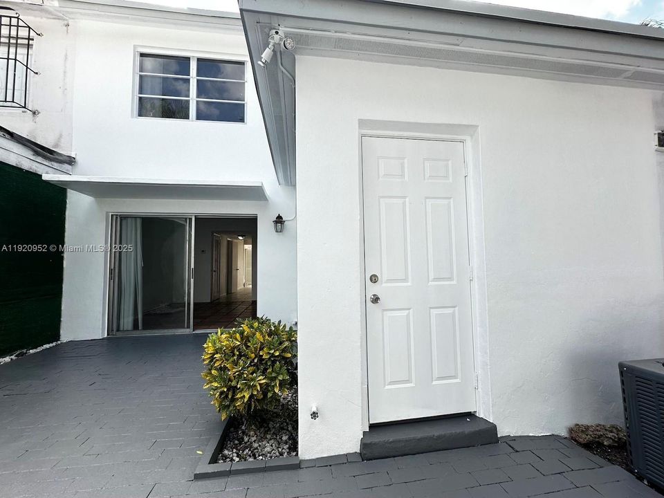 For Sale: $440,000 (3 beds, 2 baths, 1428 Square Feet)