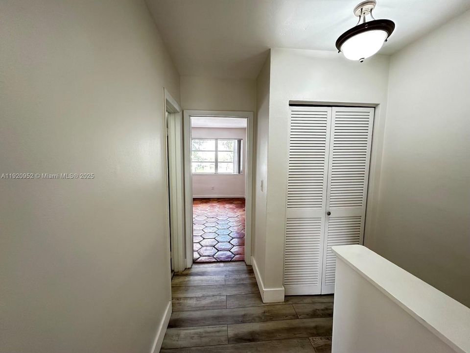 For Sale: $440,000 (3 beds, 2 baths, 1428 Square Feet)