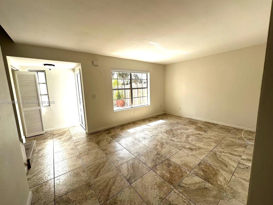 For Sale: $440,000 (3 beds, 2 baths, 1428 Square Feet)