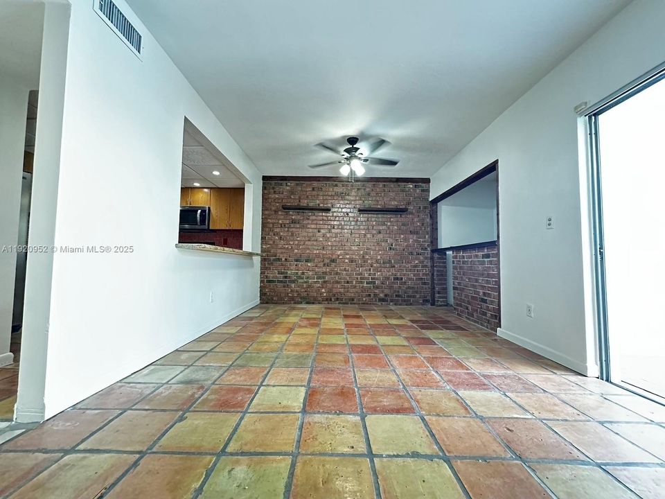 For Sale: $440,000 (3 beds, 2 baths, 1428 Square Feet)