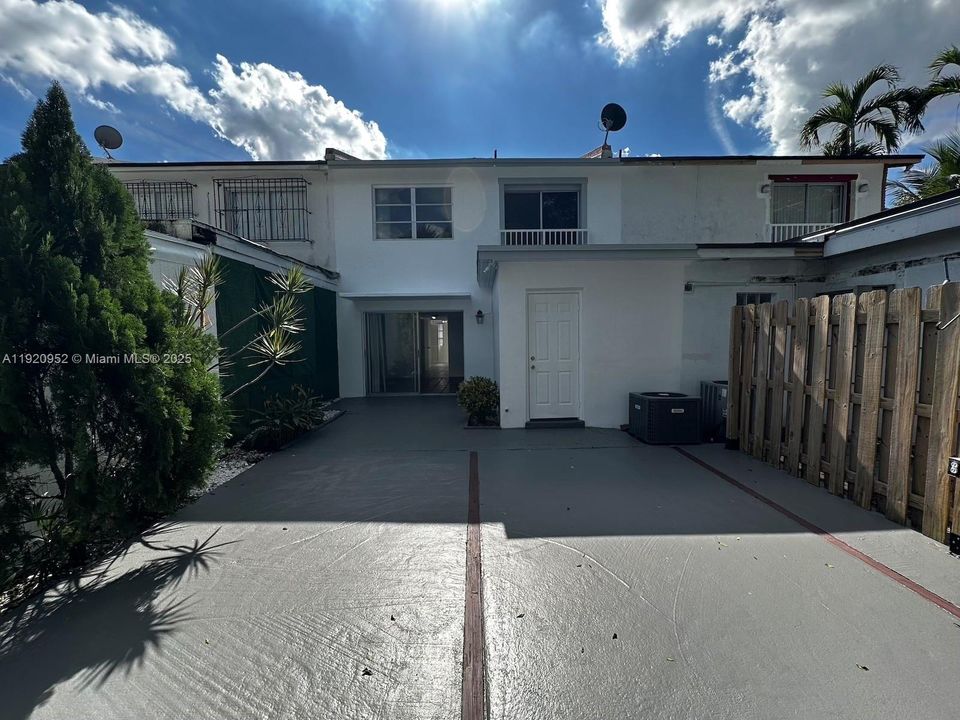 For Sale: $440,000 (3 beds, 2 baths, 1428 Square Feet)