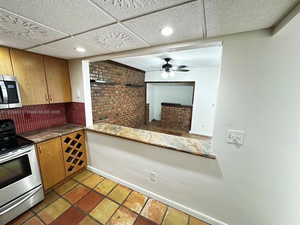 For Sale: $440,000 (3 beds, 2 baths, 1428 Square Feet)