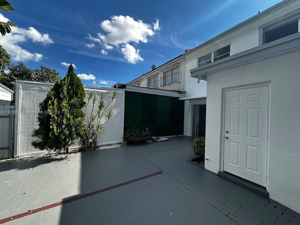 For Sale: $440,000 (3 beds, 2 baths, 1428 Square Feet)