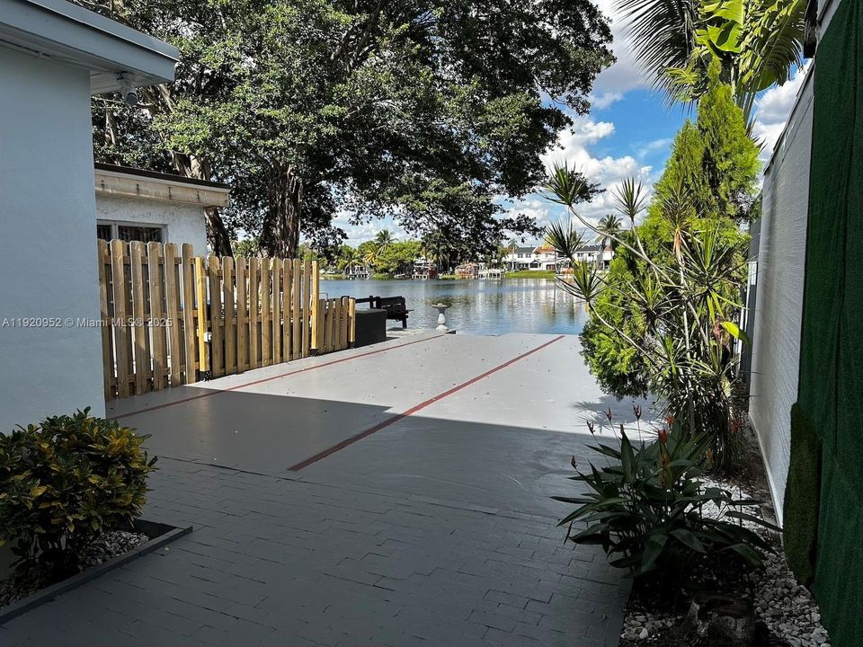 For Sale: $440,000 (3 beds, 2 baths, 1428 Square Feet)