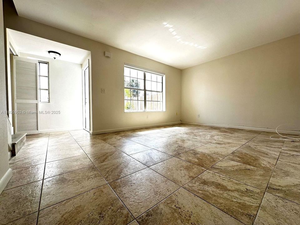 For Sale: $440,000 (3 beds, 2 baths, 1428 Square Feet)