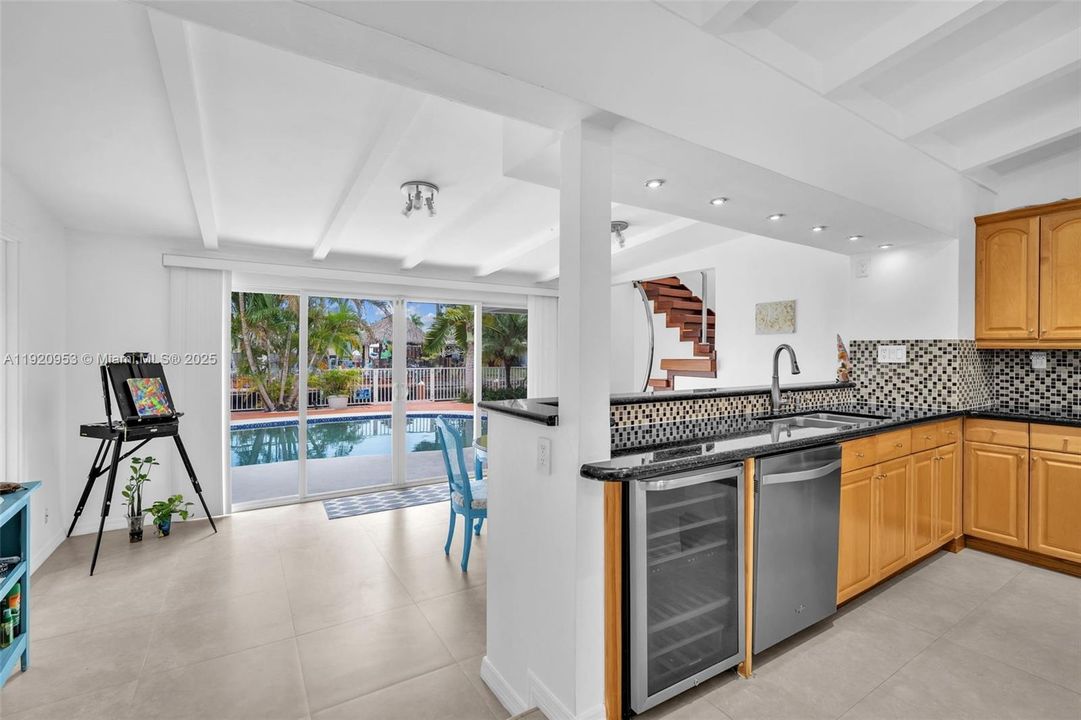 For Sale: $1,290,000 (3 beds, 3 baths, 1688 Square Feet)