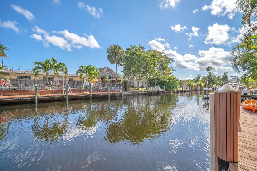 For Sale: $1,290,000 (3 beds, 3 baths, 1688 Square Feet)