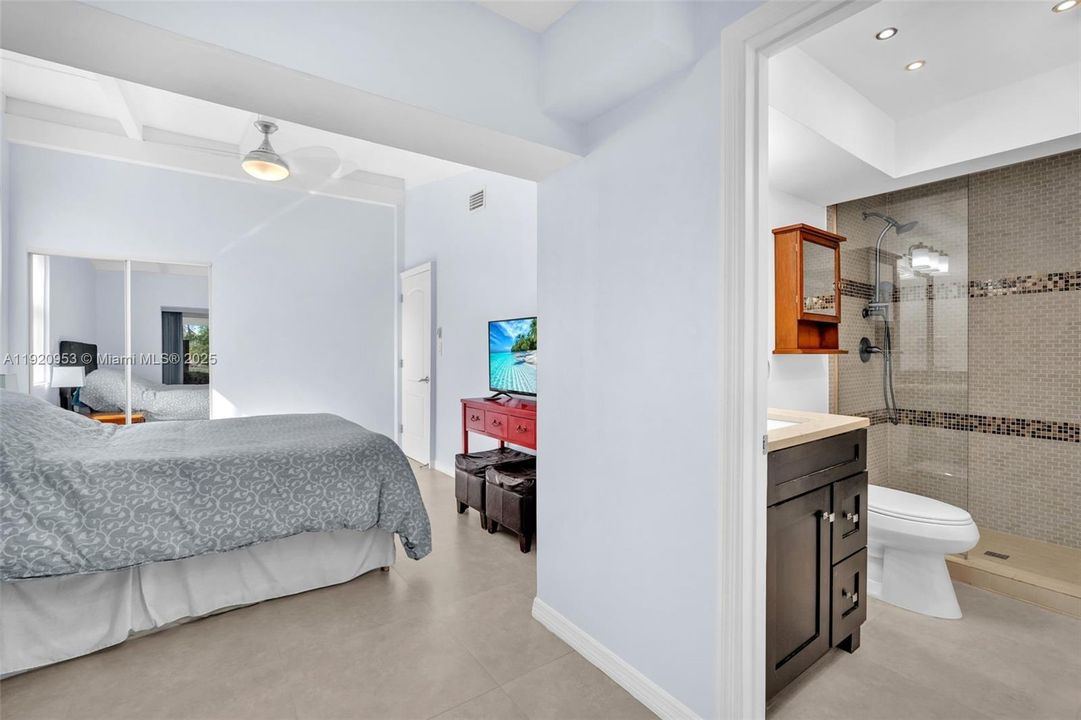 For Sale: $1,290,000 (3 beds, 3 baths, 1688 Square Feet)