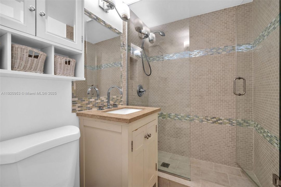 For Sale: $1,290,000 (3 beds, 3 baths, 1688 Square Feet)