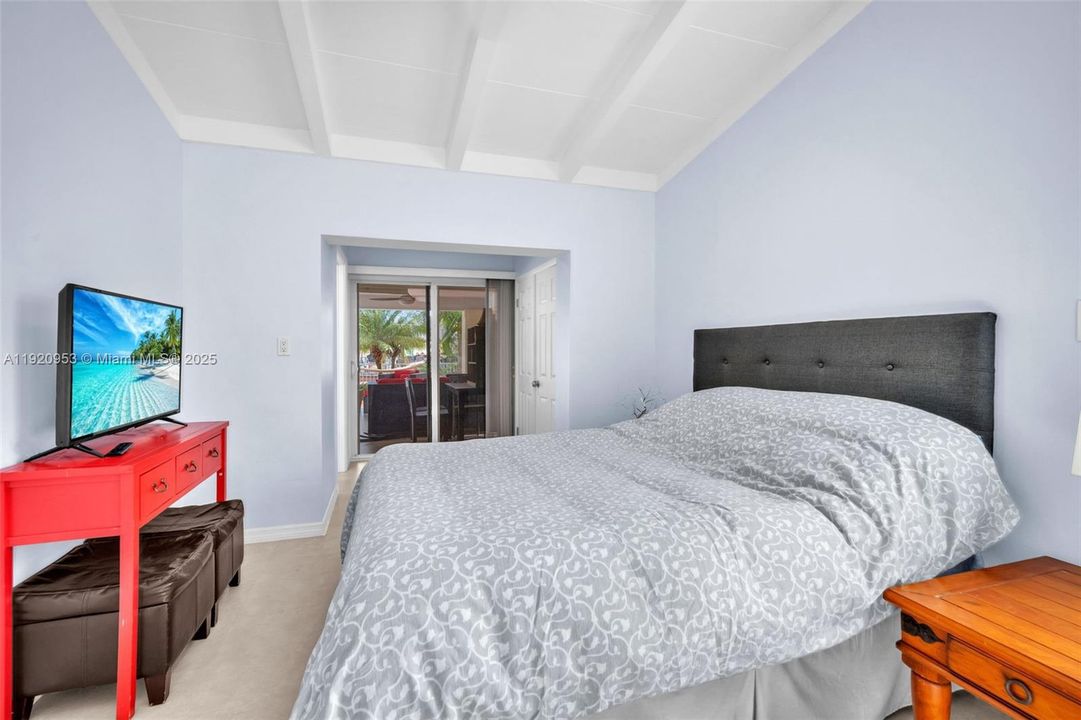 For Sale: $1,290,000 (3 beds, 3 baths, 1688 Square Feet)