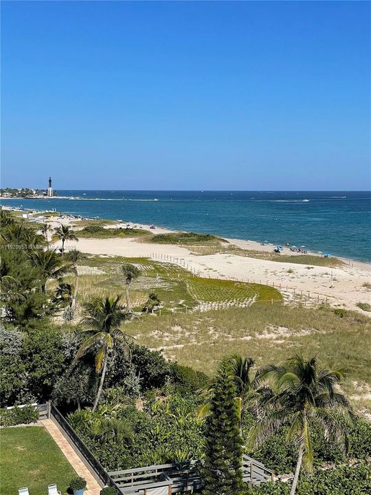 For Sale: $599,000 (2 beds, 2 baths, 1140 Square Feet)