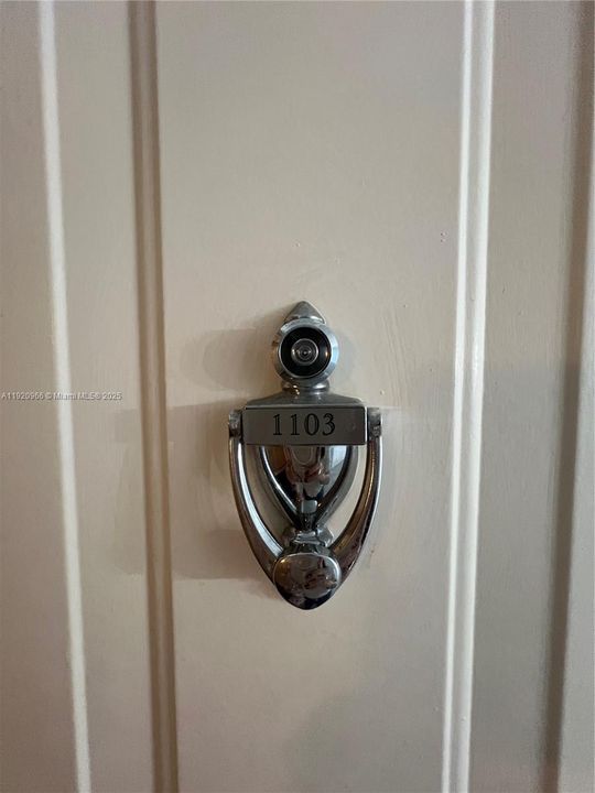 Под контрактом: $2,000 (1 спален, 1 ванн, 685 Квадратных фут)