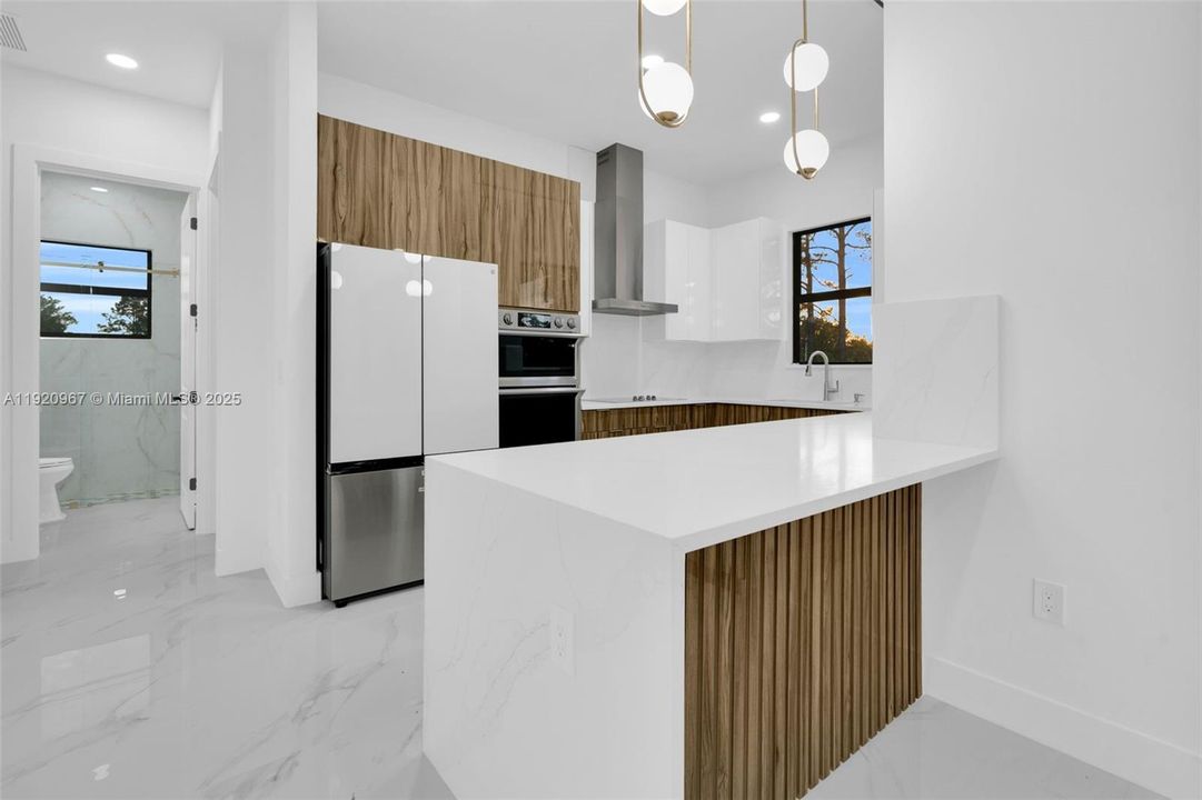 待售: $390,000 (3 贝兹, 2 浴室, 5013 平方英尺)