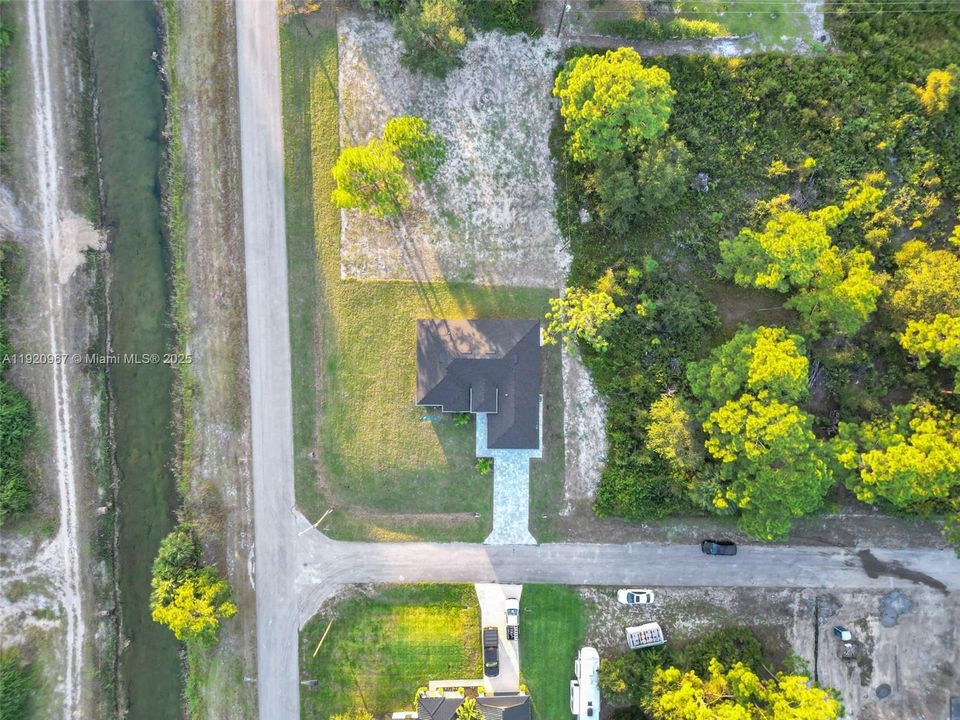 待售: $390,000 (3 贝兹, 2 浴室, 5013 平方英尺)