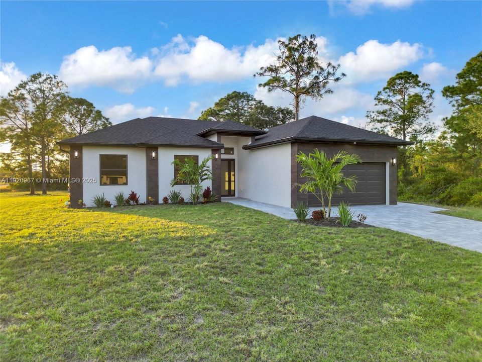 待售: $390,000 (3 贝兹, 2 浴室, 5013 平方英尺)