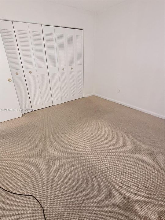 На продажу: $110,000 (2 спален, 2 ванн, 970 Квадратных фут)