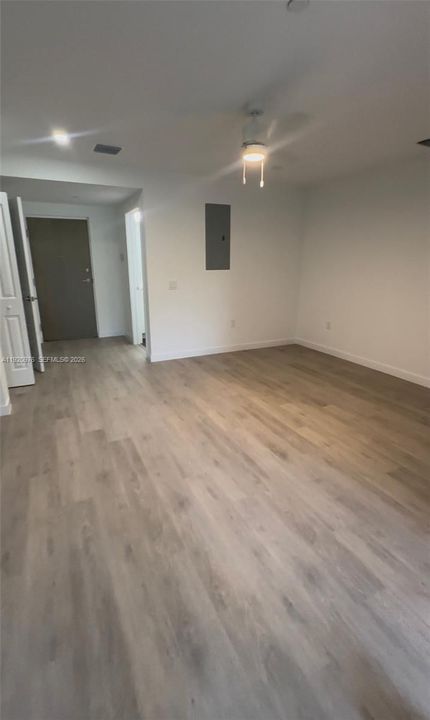 出租: $2,200 (1 贝兹, 1 浴室, 0 平方英尺)