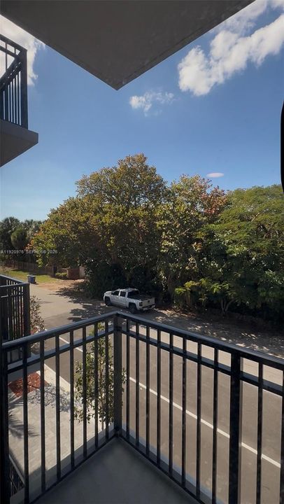 出租: $2,200 (1 贝兹, 1 浴室, 0 平方英尺)