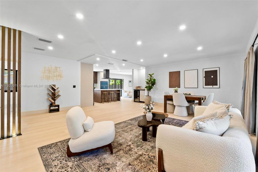 For Sale: $862,000 (4 beds, 2 baths, 1963 Square Feet)