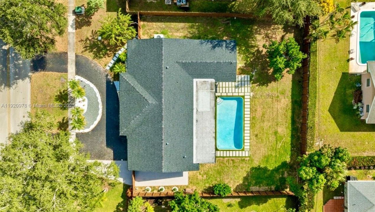 For Sale: $862,000 (4 beds, 2 baths, 1963 Square Feet)