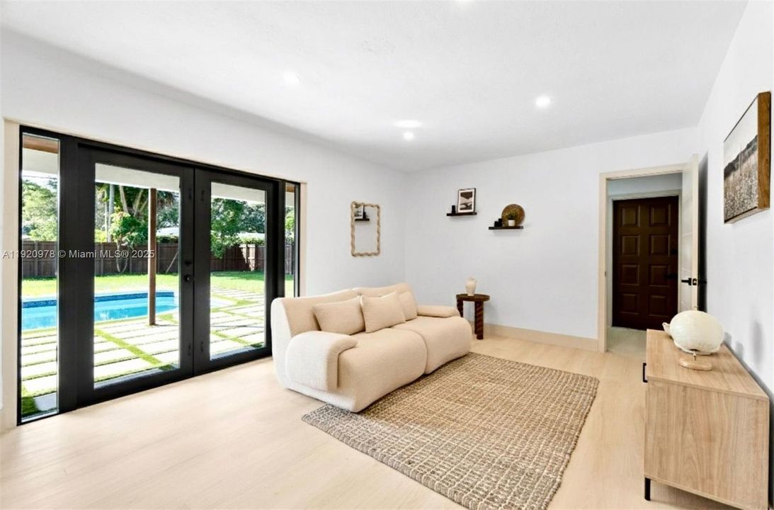 For Sale: $862,000 (4 beds, 2 baths, 1963 Square Feet)