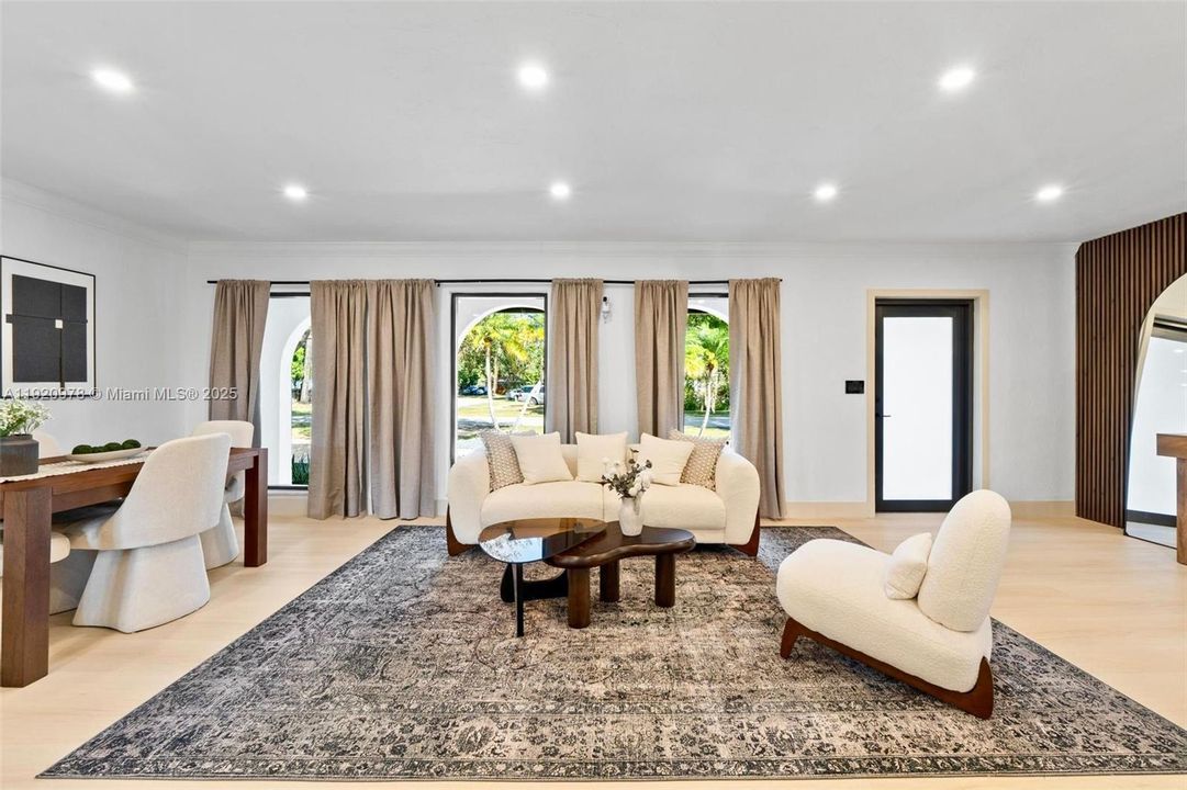 For Sale: $862,000 (4 beds, 2 baths, 1963 Square Feet)