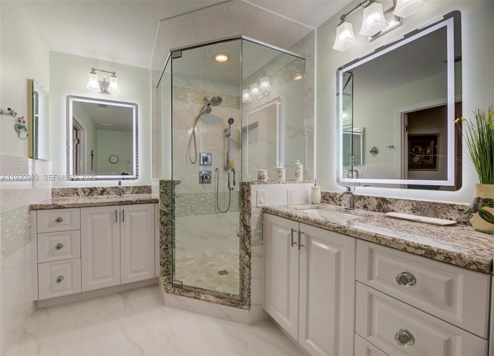 待售: $659,900 (4 贝兹, 2 浴室, 1870 平方英尺)