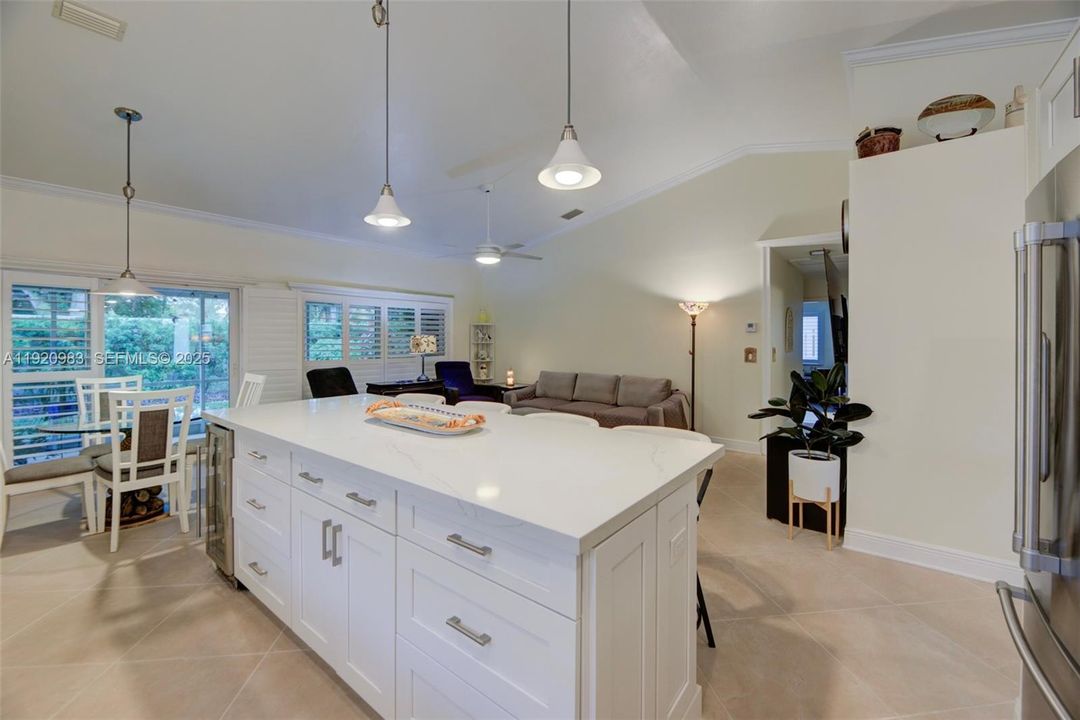 待售: $659,900 (4 贝兹, 2 浴室, 1870 平方英尺)